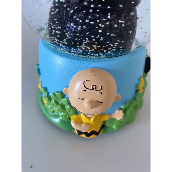 Peanuts Snoopy Woodstock Charlie Brown Musical Snow Globe St Patricks Day No Tag - Picture 3 of 15